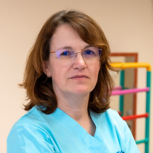 Dr. Skobrák Andrea