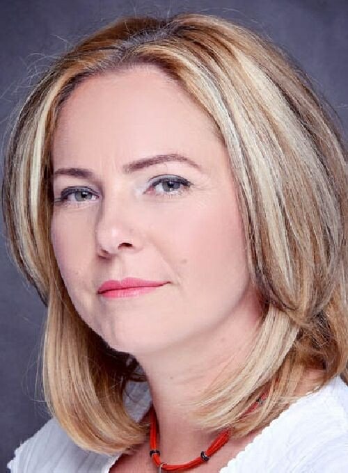 Dr. Koncz Júlia