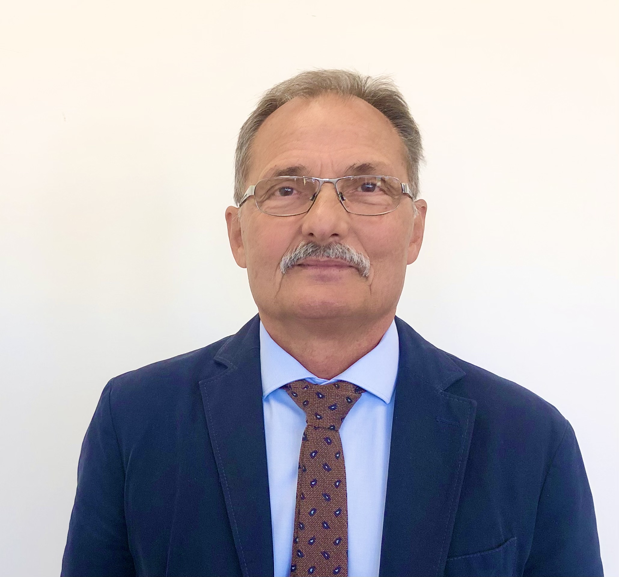 Dr. Papp Miklós
