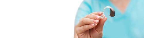 A hallás az agy őrzője – avagy előzzük meg a demenciát!