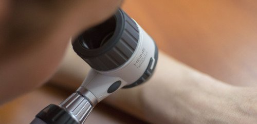ÚJ BŐRGYÓGYÁSZ VÁRJA A PÁCIENSEKET JÚNIUS 2-TŐL