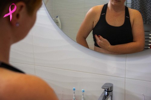 ÖNVIZSGÁLAT, ODAFIGYELÉS, MEGELŐZÉS! NE VÁRJON A MELLRÁK KIALAKULÁSÁIG!