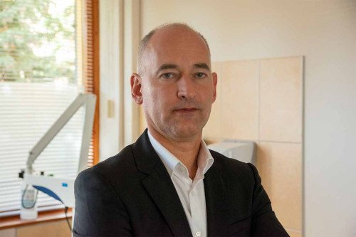 DR. LASSU PÉTER ÁLTALÁNOS- ÉS ÉRSEBÉSZ DECEMBERTŐL VÁRJA A PÁCIENSEKET